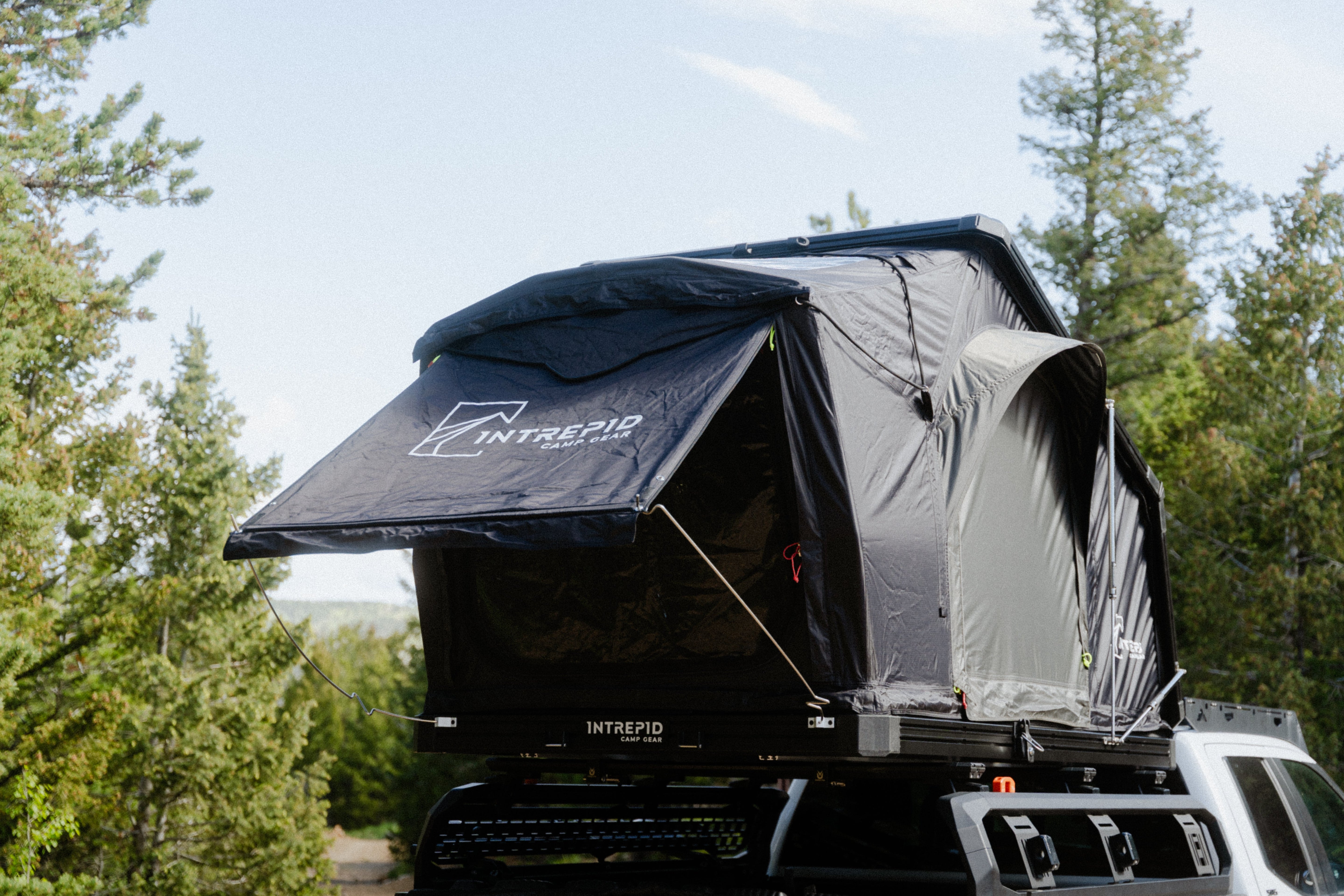 Why Are Rooftop Tents So Expensive? The Real Story Behind Premium Camping Products