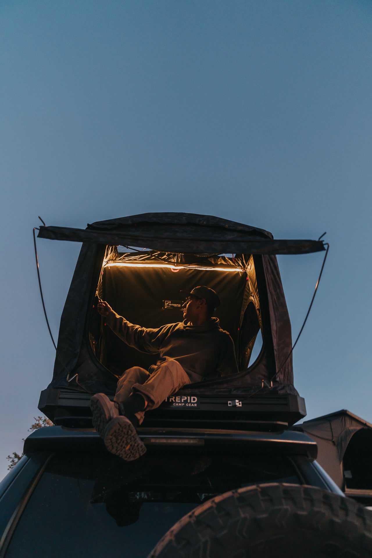 Geo 2.5 Pro Rooftop Tent | Car Tent with Heater & AC Port