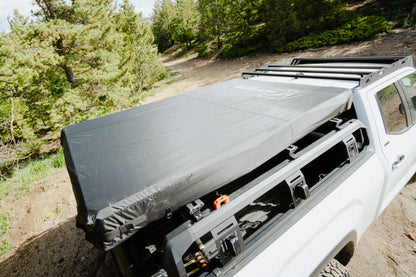 Geo 2.5 Pro | 2.5 Person Rooftop Tent with Awning